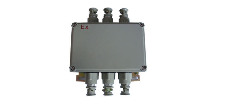 �����Ӿ���r�����һ��,���ʢͨ�����Ӿ����|���ò���